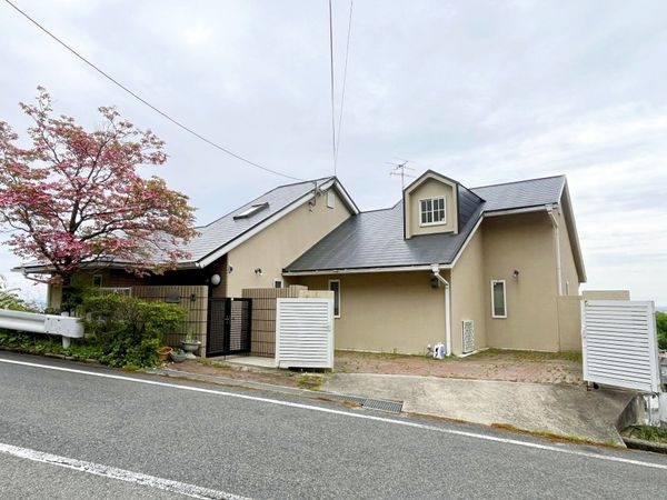 宝塚市売布山手町の中古一戸建て