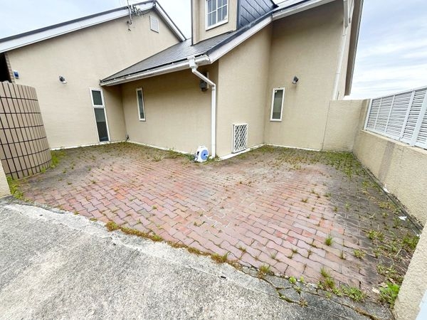 宝塚市売布山手町　中古一戸建て