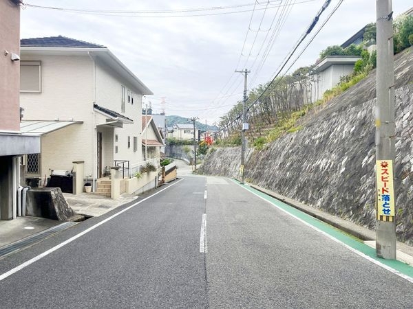宝塚市売布山手町　中古一戸建て