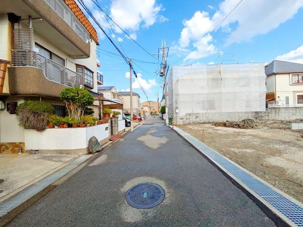 尼崎市東園田町３丁目　新築一戸建て　第２９　２号棟