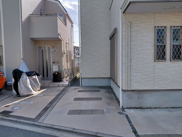 西宮市上ケ原七番町　中古一戸建て