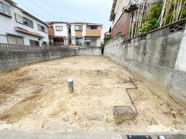宝塚市米谷１丁目　新築一戸建て　全１区画