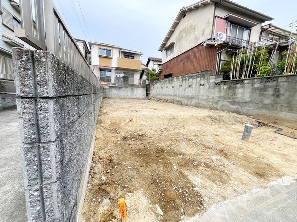 宝塚市米谷１丁目　新築一戸建て　全１区画