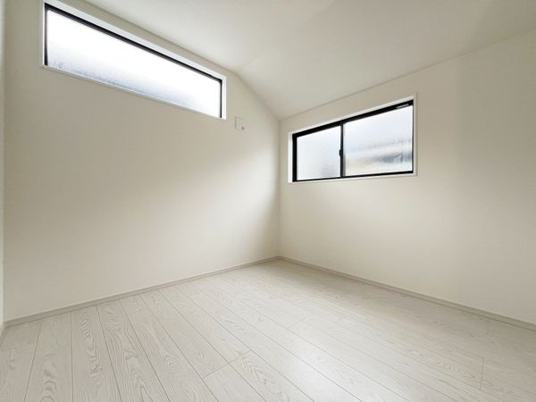 宝塚市末成町　新築一戸建て