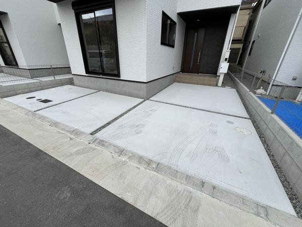 宝塚市末成町　新築一戸建て