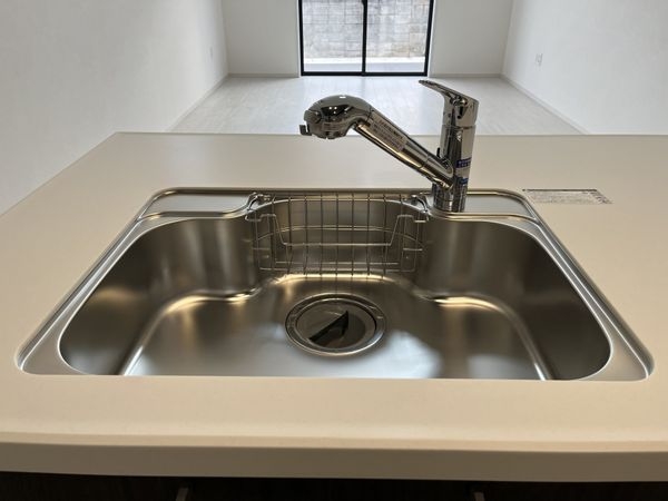 宝塚市末成町　新築一戸建て