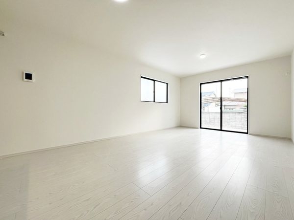 宝塚市末成町　新築一戸建て
