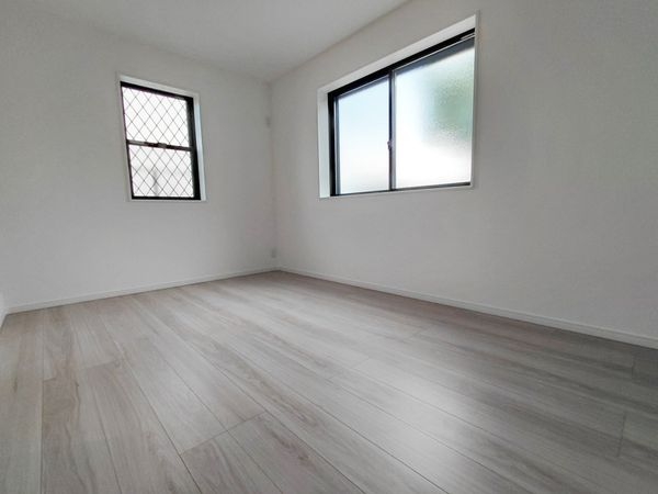 西宮市今津久寿川町　新築一戸建て