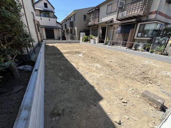 尼崎市東園田町３丁目　新築一戸建て　４期　全１区画