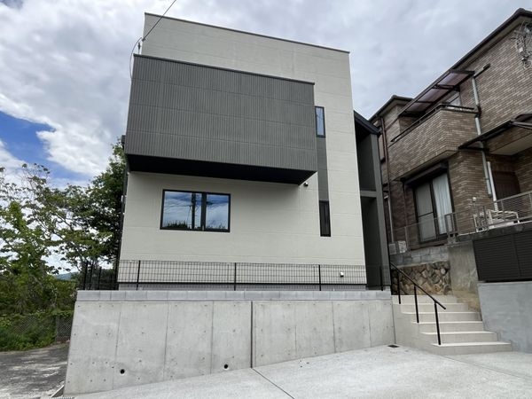 西宮市五月ケ丘　新築一戸建て