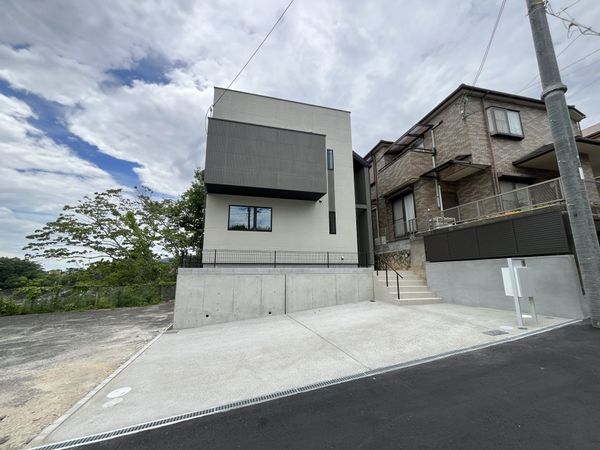 西宮市五月ケ丘　新築一戸建て