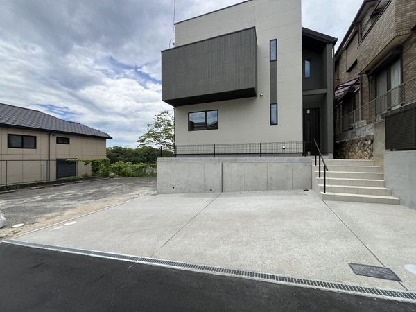 西宮市五月ケ丘　新築一戸建て
