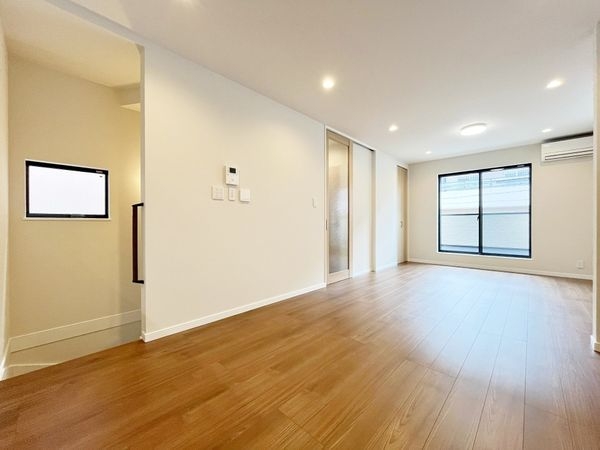 尼崎市稲葉荘２丁目　新築一戸建て　全１区画