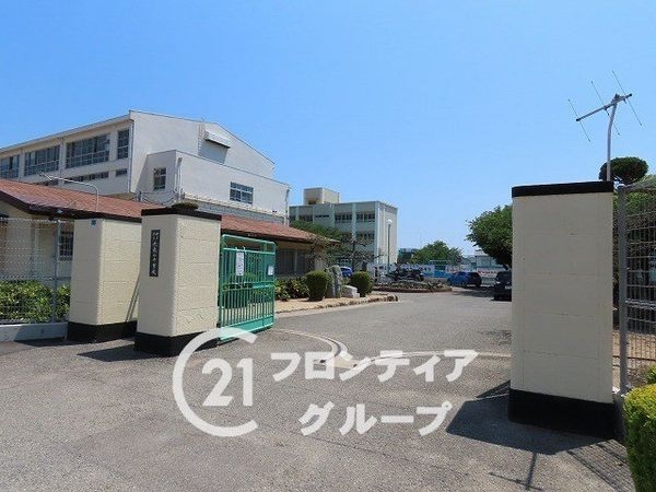 神戸市垂水区五色山４丁目の土地(神戸市立歌敷山中学校)