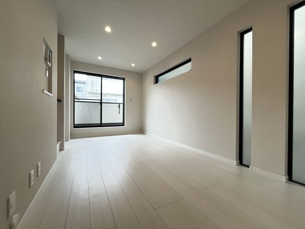 西宮市上田中町　新築一戸建て