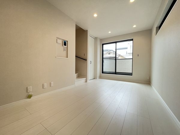 西宮市上田中町　新築一戸建て