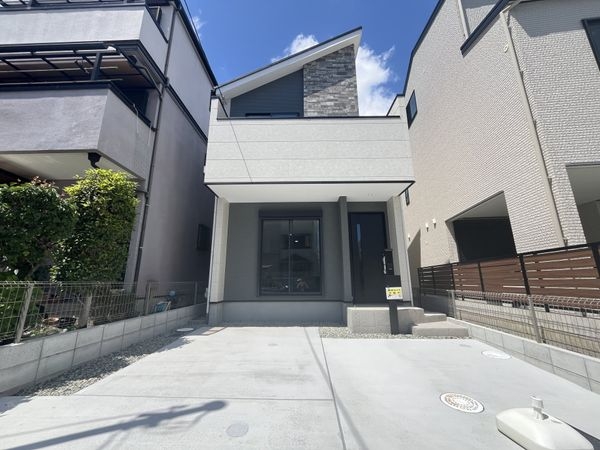 宝塚市鹿塩2丁目 1期 新築一戸建て 1号棟