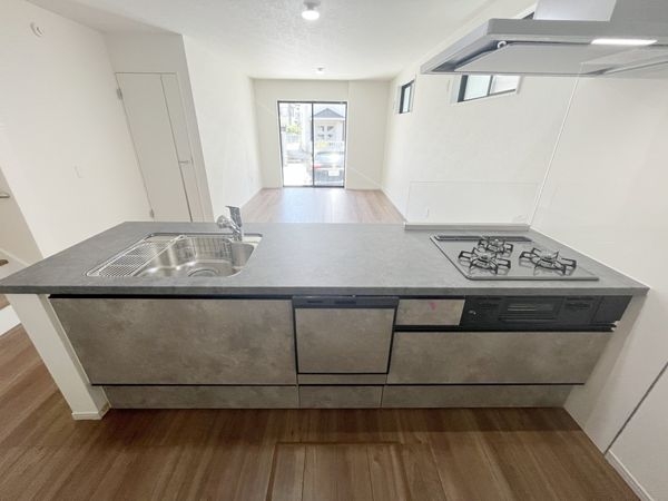宝塚市鹿塩２丁目　１期　新築一戸建て　１号棟