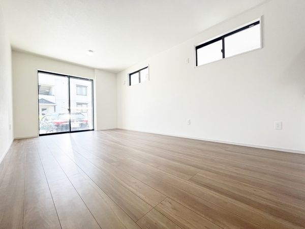 宝塚市鹿塩２丁目　１期　新築一戸建て　１号棟