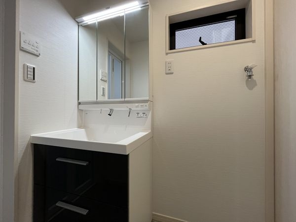 尼崎市稲葉荘１丁目　新築一戸建て　全１区画
