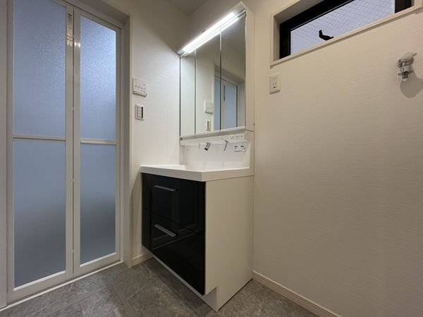 尼崎市稲葉荘１丁目　新築一戸建て　全１区画