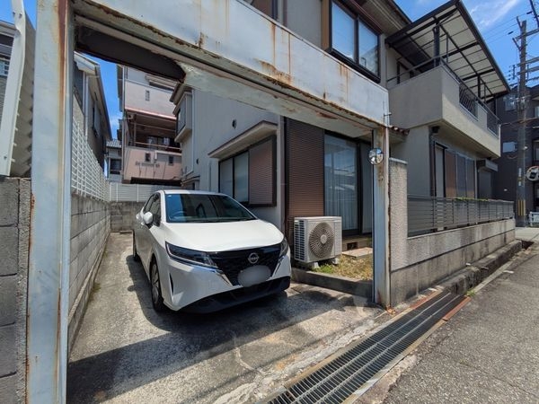 宝塚市光明町　中古一戸建て