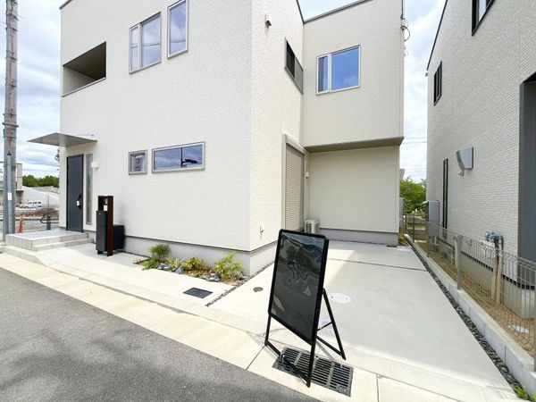 西宮市田近野町の中古一戸建て