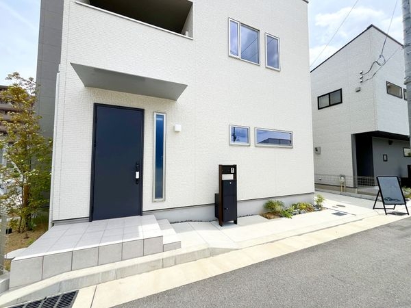 西宮市田近野町の中古一戸建て