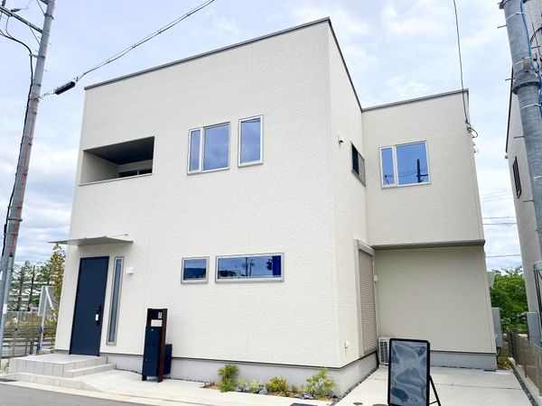 西宮市田近野町の中古一戸建て