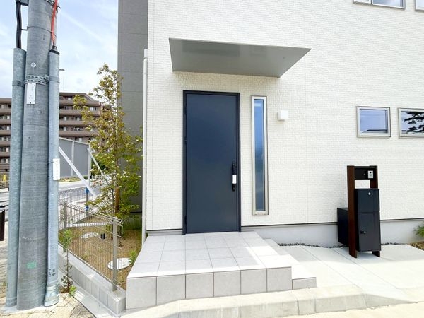 西宮市田近野町の中古一戸建て