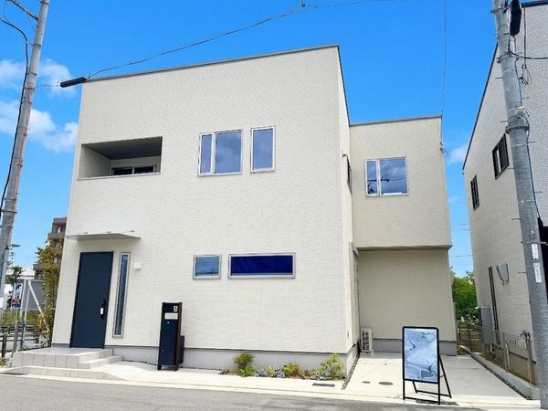 西宮市田近野町　新築一戸建て　１号棟