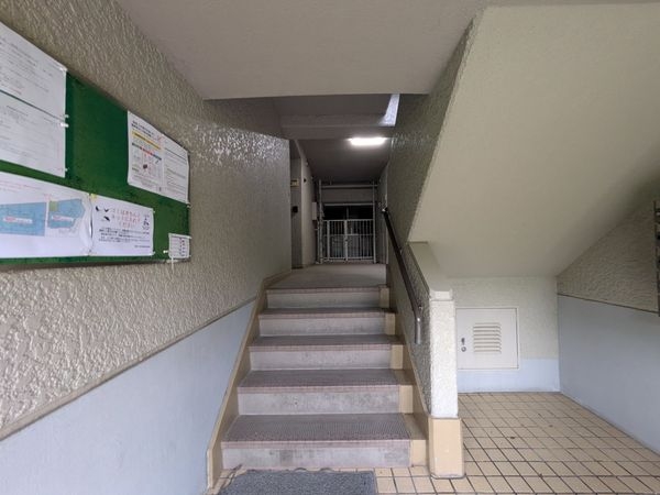 芦屋緑１住宅１号棟　中古マンション