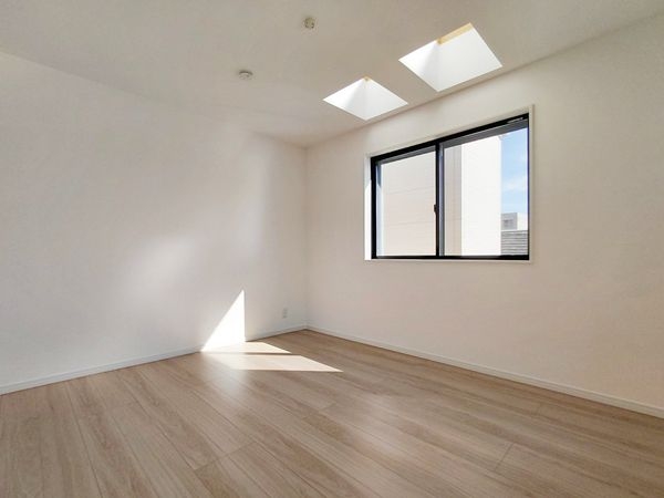 西宮市今津久寿川町　新築一戸建て