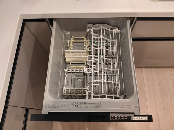 西宮市今津久寿川町　新築一戸建て