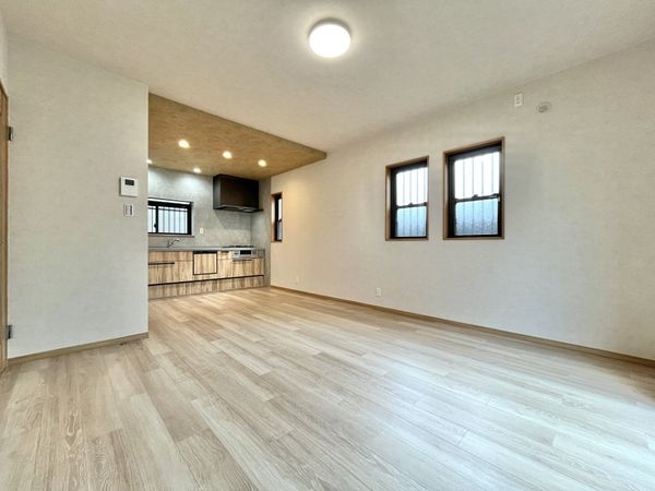 尼崎市食満６丁目の中古一戸建て