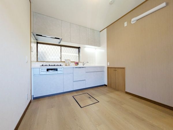 西宮市新甲陽町　中古一戸建て