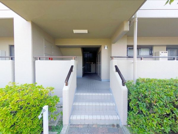 ラ・ヴェール芦屋３　６号棟　中古マンション