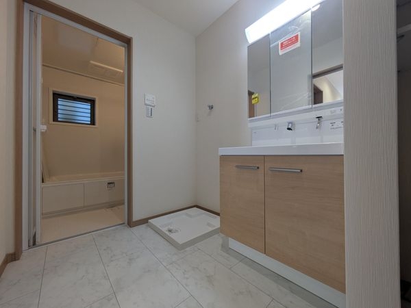 西宮市笠屋町　新築一戸建て　A号棟