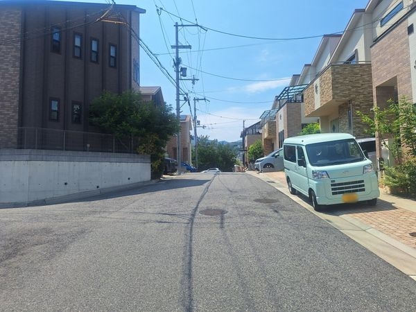 西宮市上ケ原十番町の中古一戸建て