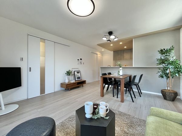 西宮市瓦林町　新築一戸建て　全１区画
