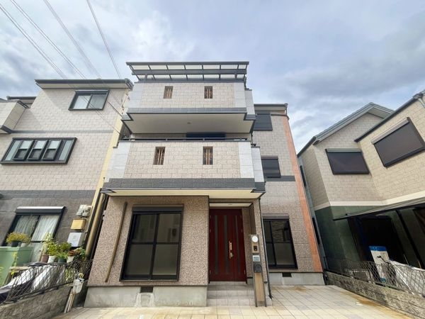 尼崎市食満２丁目　中古一戸建て