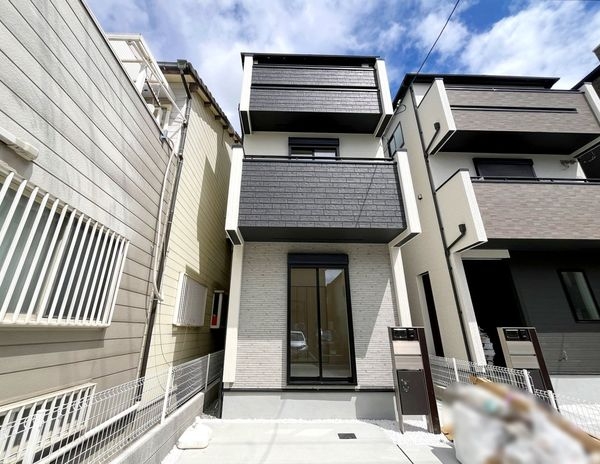 尼崎市神田中通８丁目　新築一戸建て　１期　１号棟