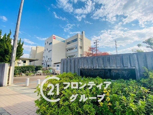 宝塚市末成町　新築一戸建て　A号棟(宝塚市立高司中学校)