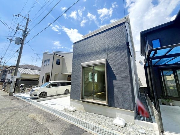尼崎市東園田町３丁目　新築一戸建て　１期　１号棟
