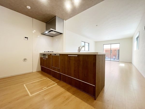 尼崎市東園田町３丁目　新築一戸建て　１期　１号棟