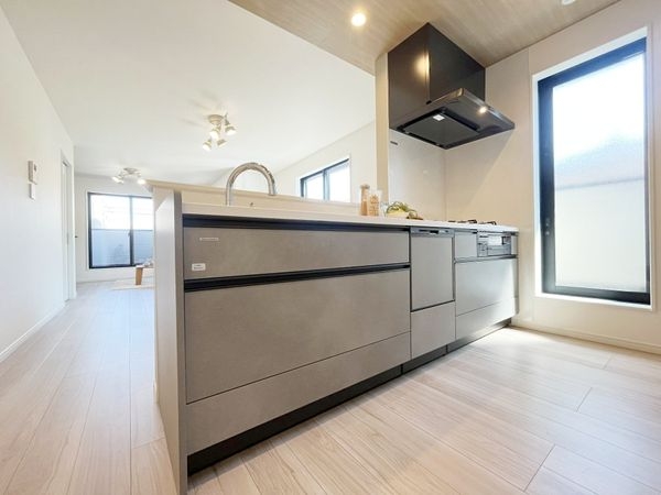 西宮市今津山中町　新築一戸建て　全１区画