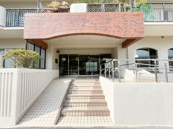 サンハイツ宝塚五月台Ａ棟　中古マンション