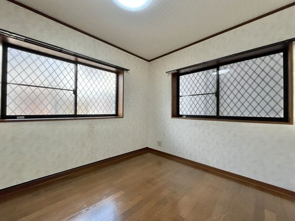 尼崎市栗山町１丁目の中古一戸建て