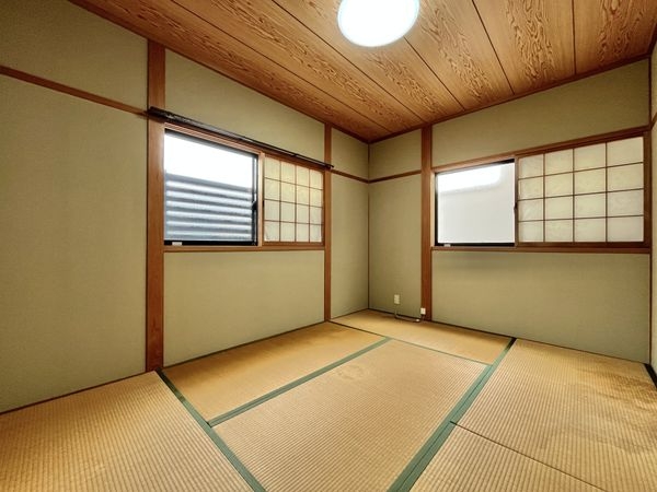 尼崎市栗山町１丁目の中古一戸建て