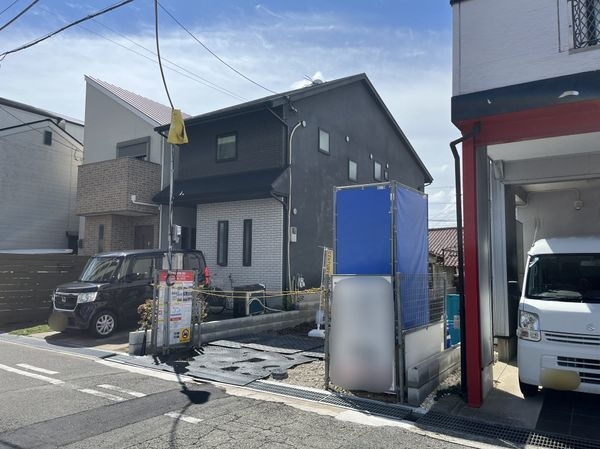 尼崎市立花町１丁目　新築一戸建て　２期　１号棟
